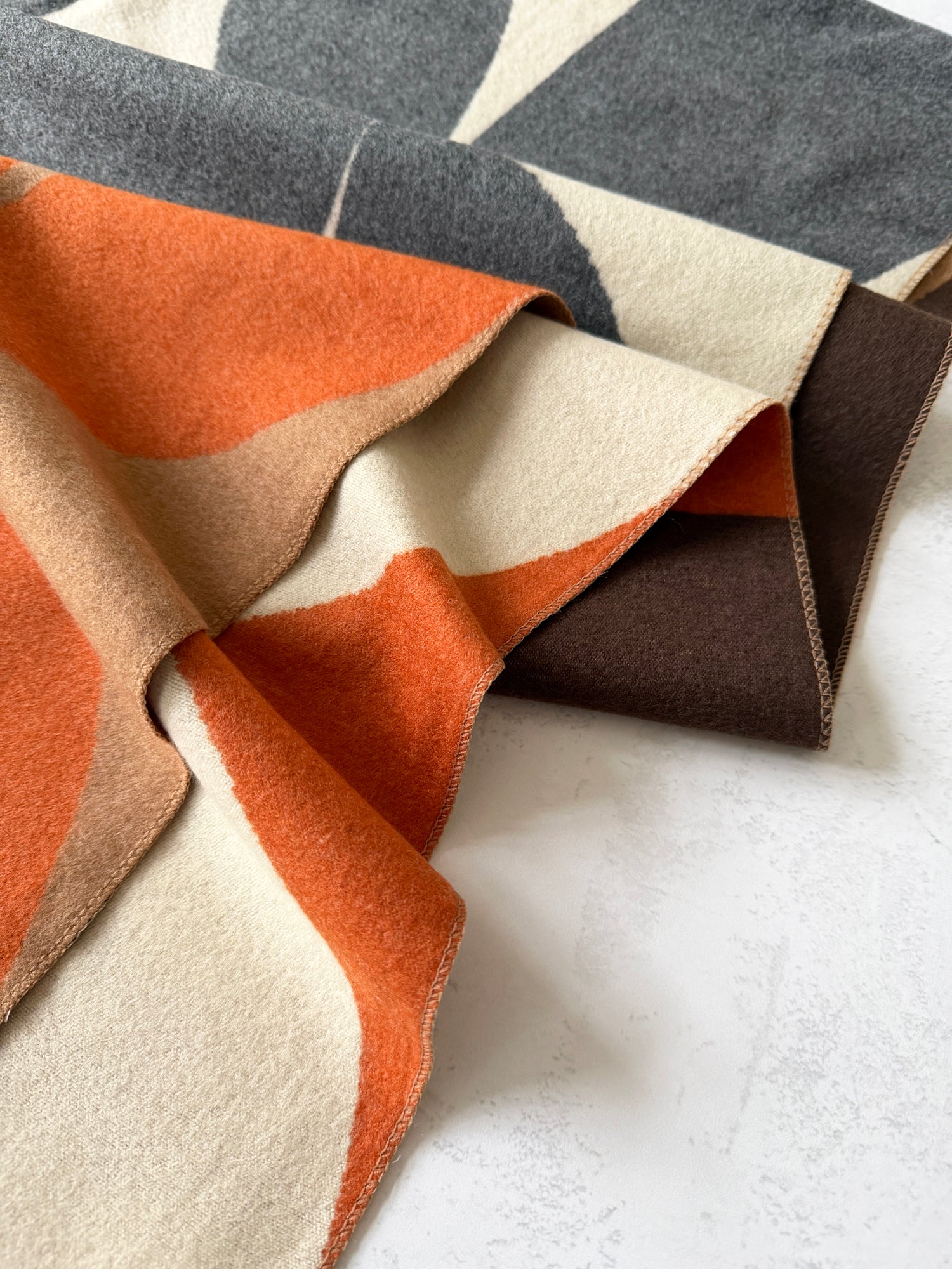 LARGE ORANGE CASHMERE RETRO PRINT REVERSIBLE WINTER SHAWL BLANKET SCARF