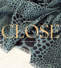 LIGHTWEIGHT BLUE LEOPARD DOT PRINT SCARF