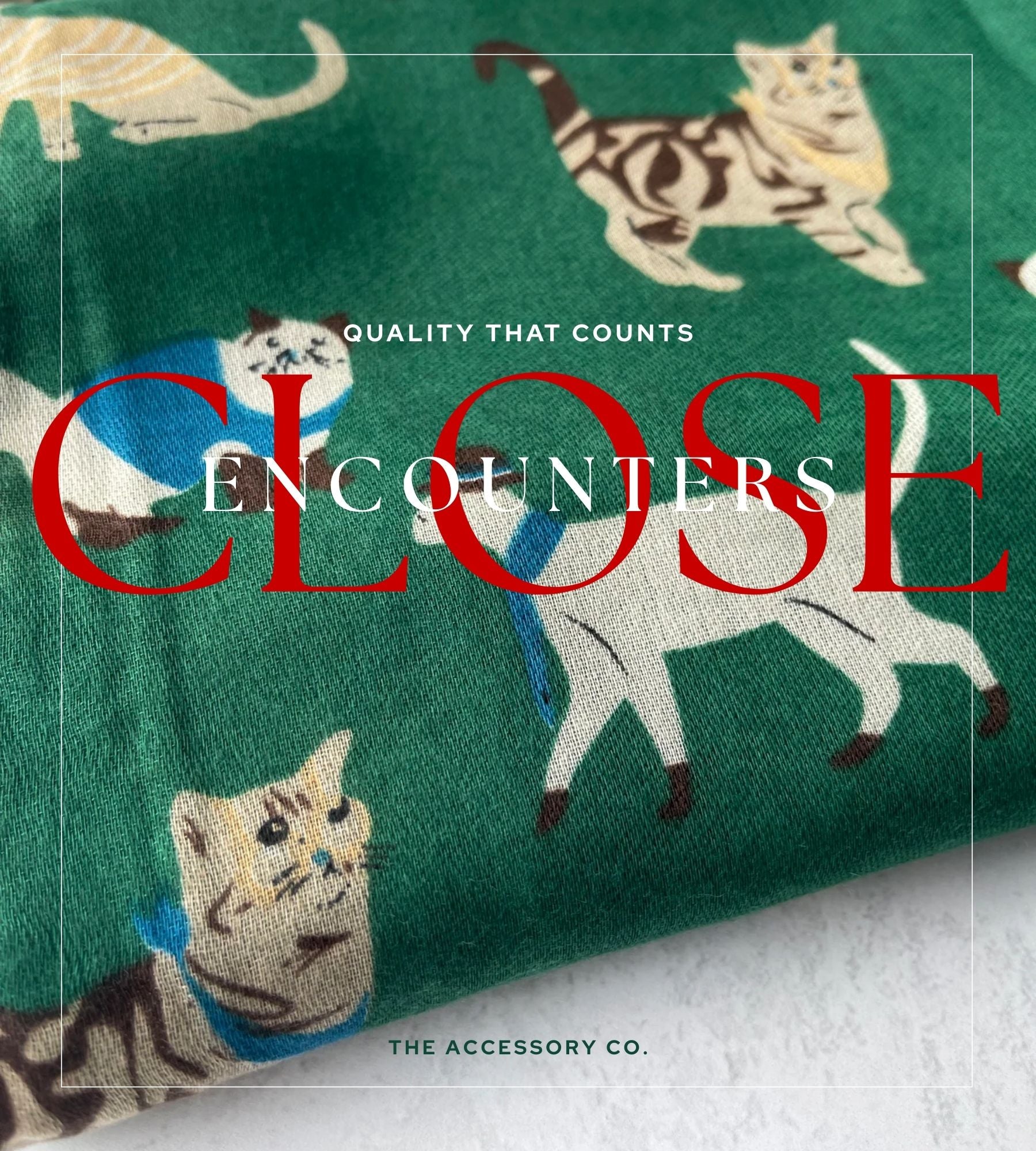 LIGHTWEIGHT GREEN SCARF WITH CATS - A-SHU.CO.UK