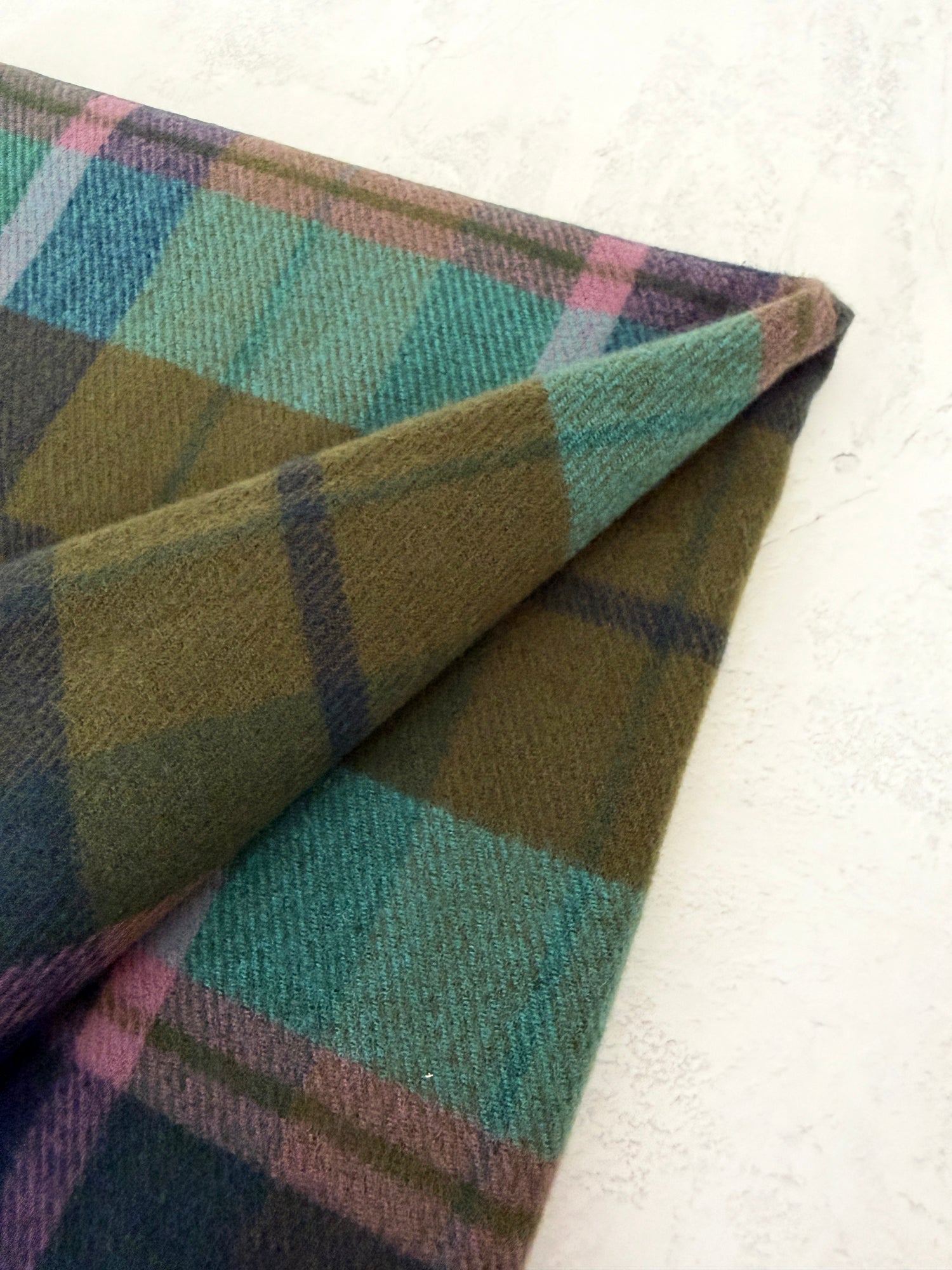 LONG GREEN WOOL BLEND CHECKED TARTAN SCARF