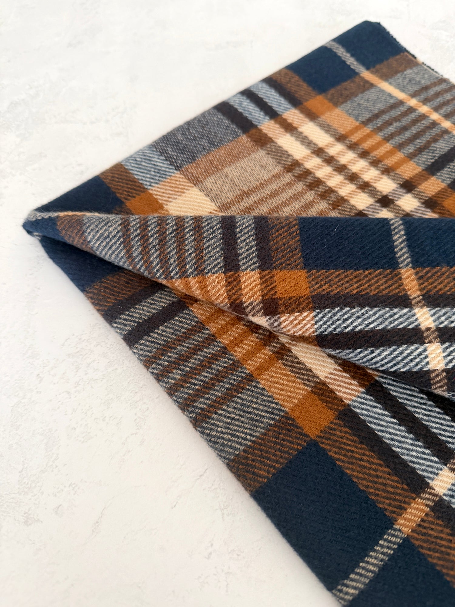 LONG NAVY BLUE WOOL BLEND CHECKED TARTAN SCARF
