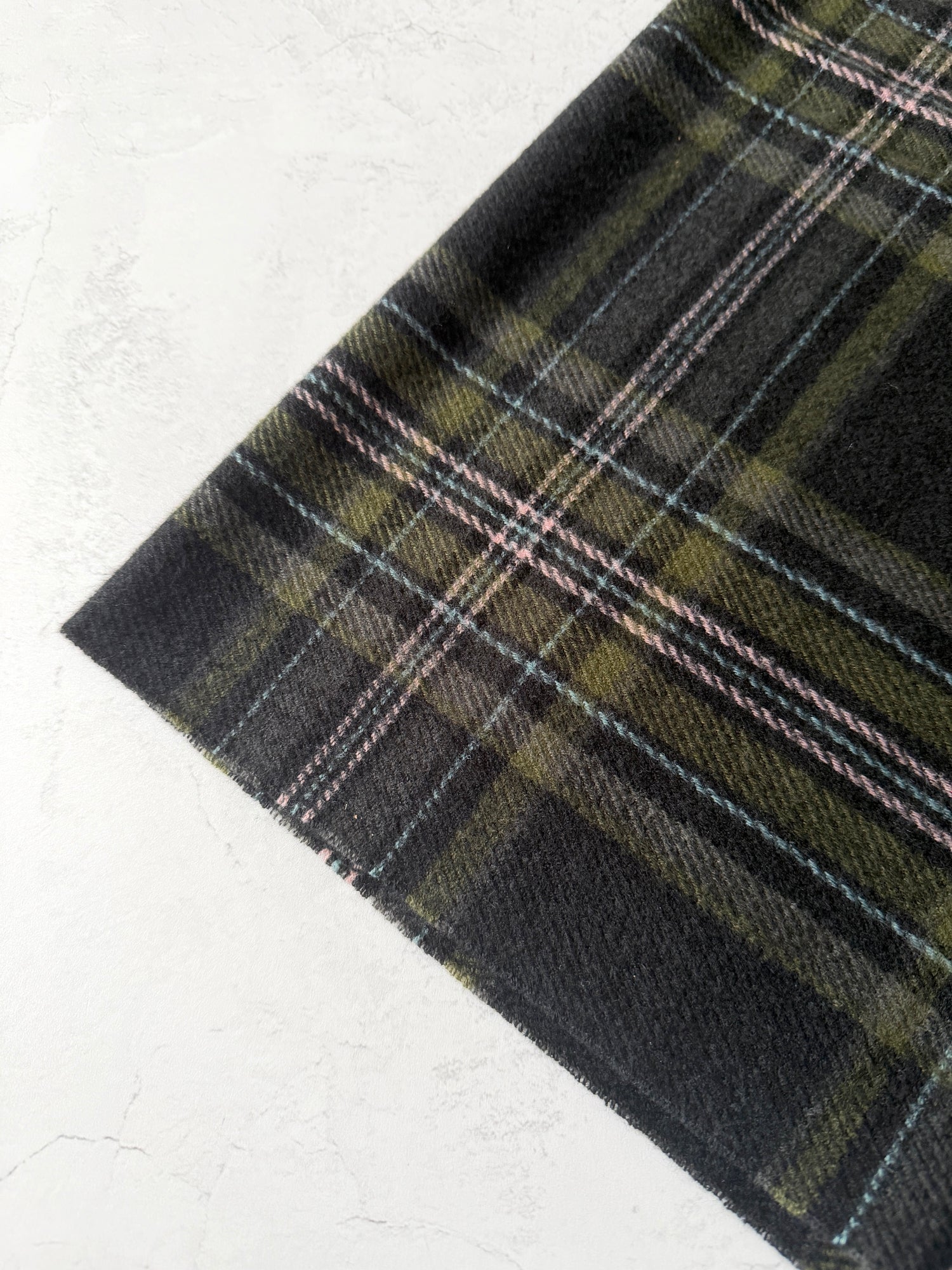 LONG BLACK WOOL BLEND CHECKED TARTAN SCARF