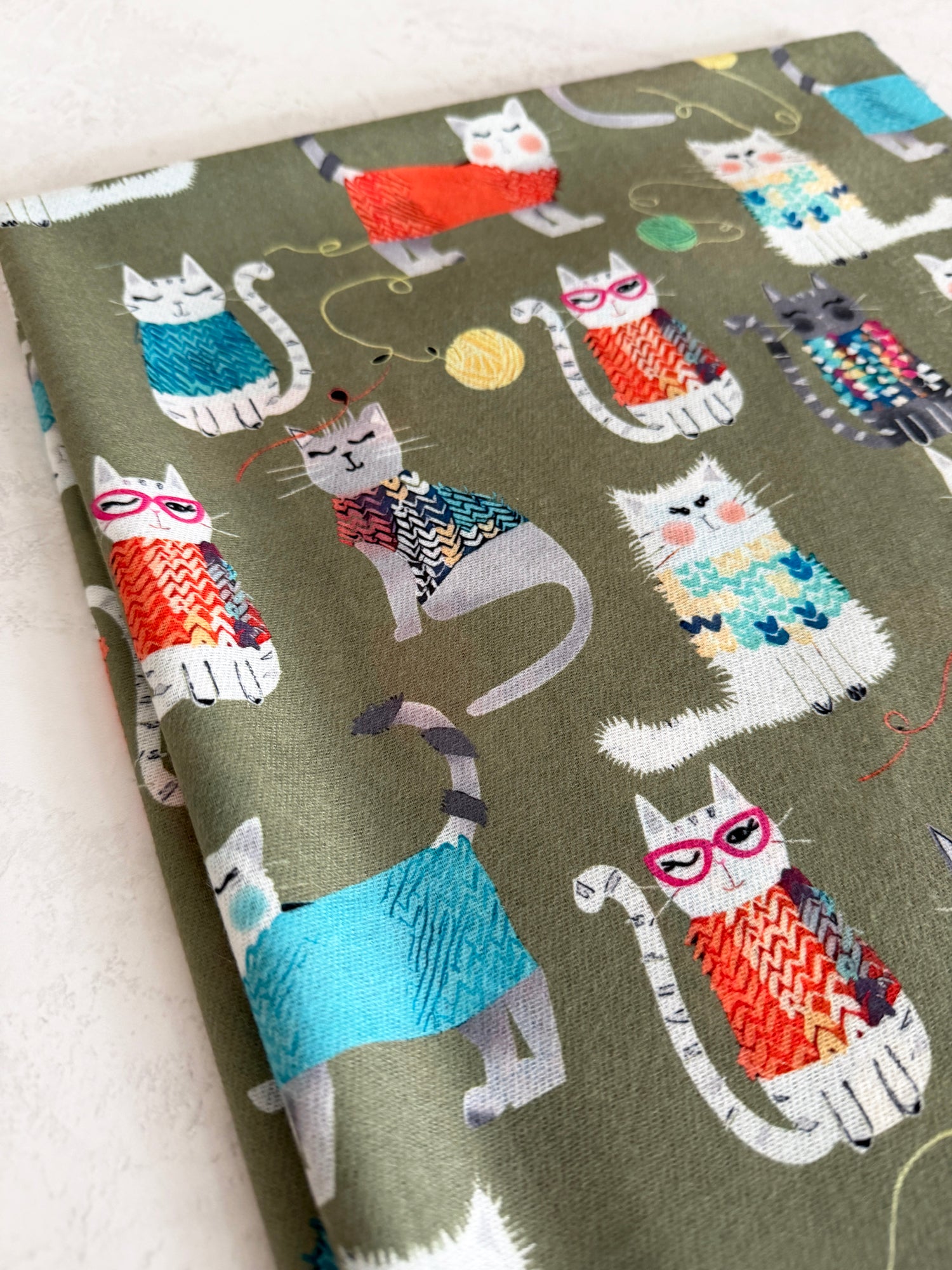 OLIVE GREEN QUIRKY CAT PRINT LONG LIGHTWEIGHT SCARF