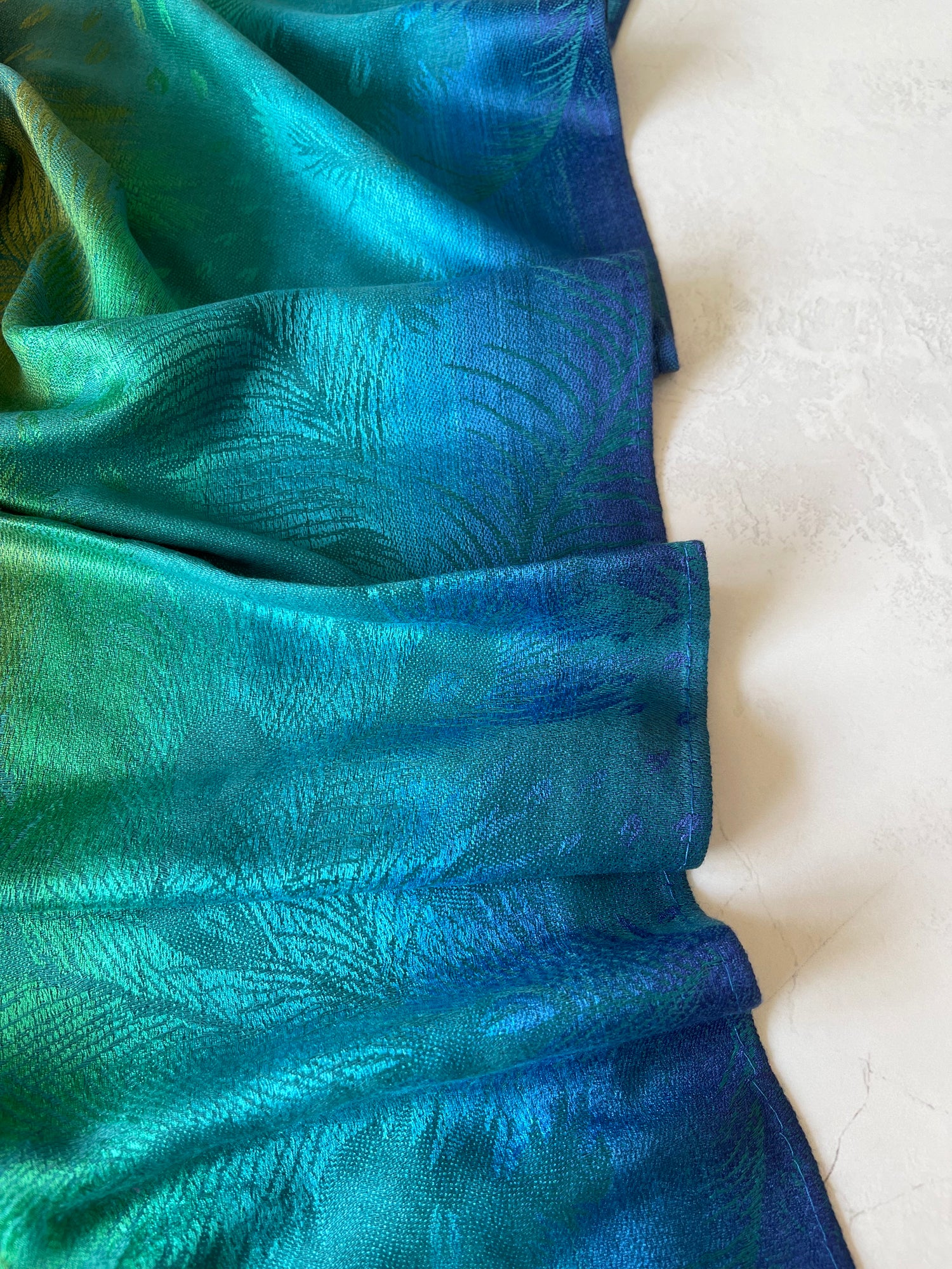 LARGE EMERALD RAINBOW FEATHER AND LEAF PRINT PASHMINA SHAWL SCARF