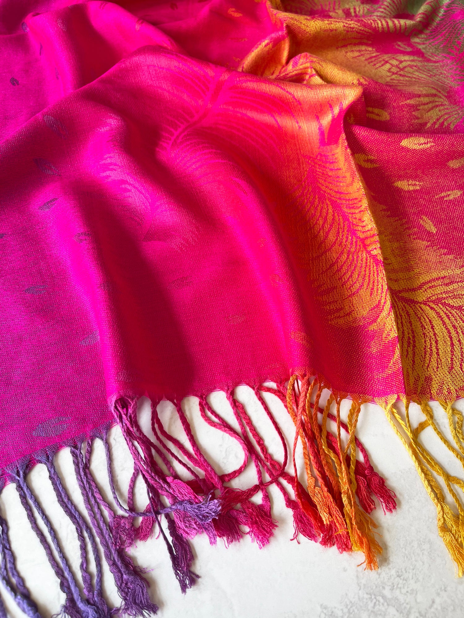 LARGE FUCHSIA PINK RAINBOW FEATHER AND LEAF PRINT PASHMINA SHAWL SCARF