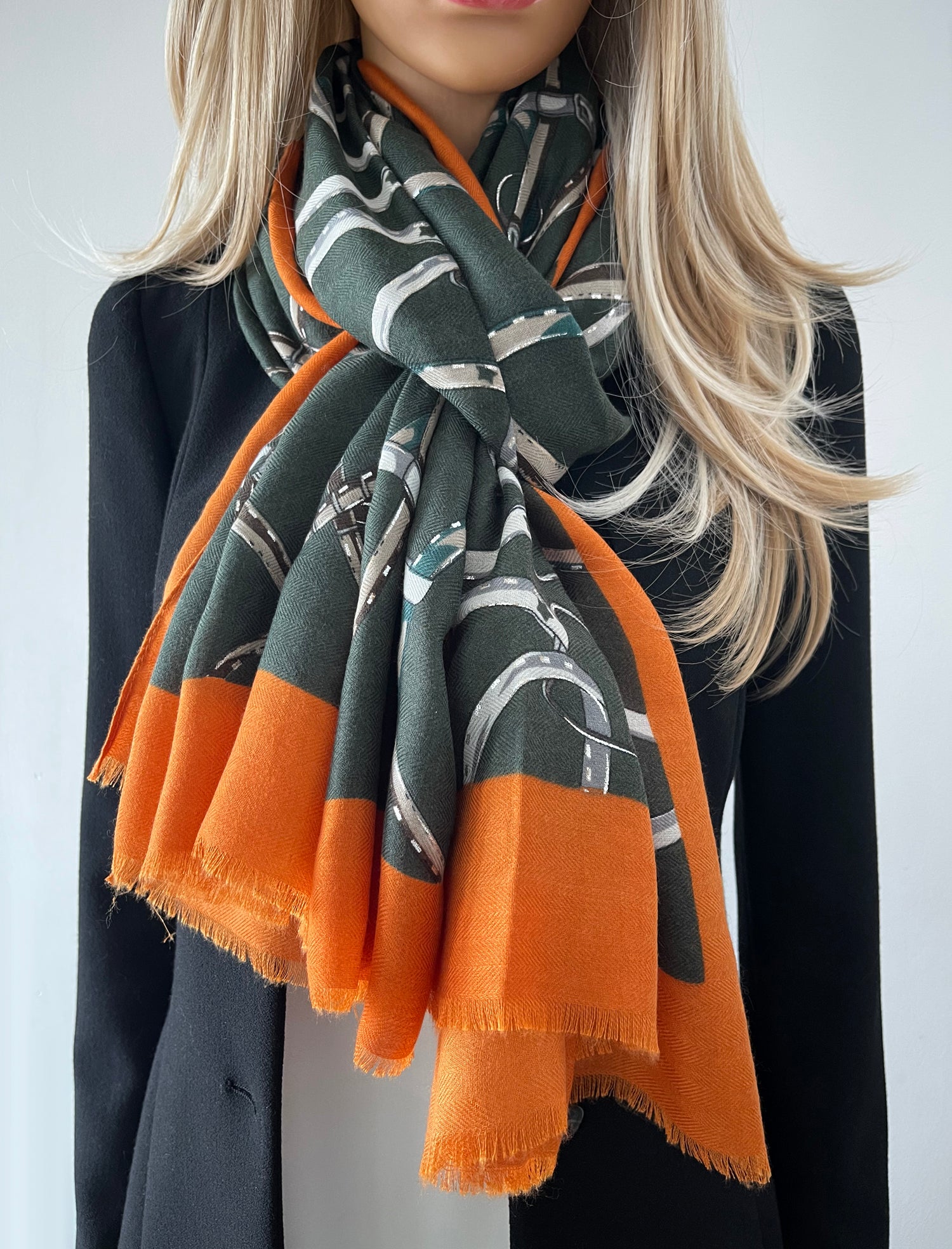 LARGE KHAKI GREEN CONTEMPORARY BUCKLE PRINT PASHMINA SHAWL SCARF - A-SHU.CO.UK