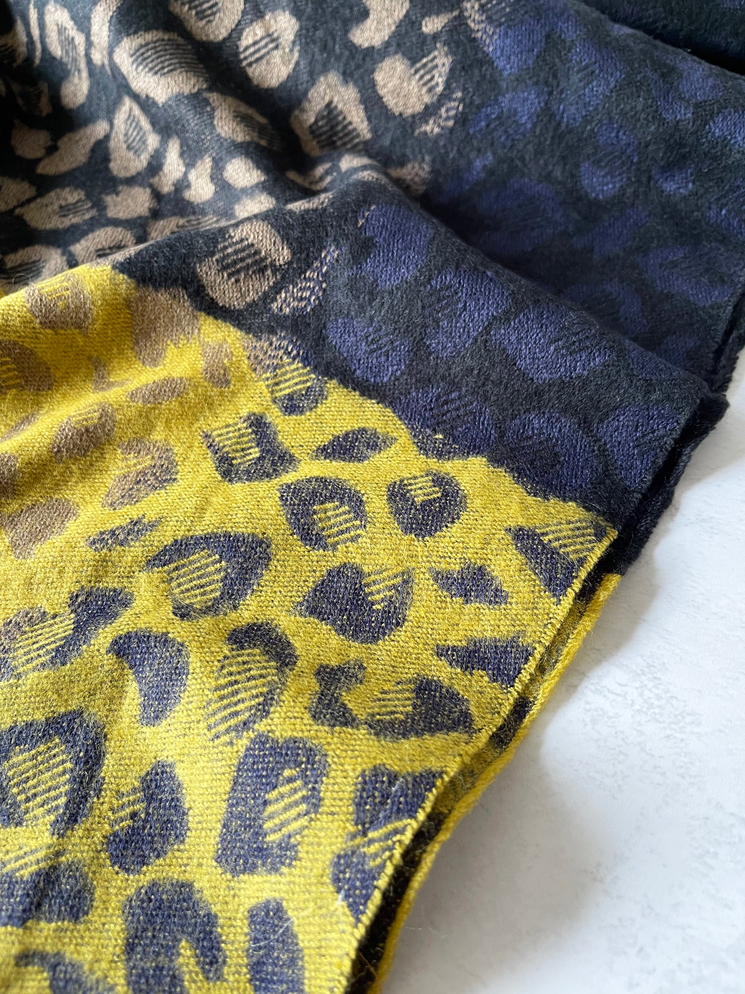 LARGE WOOL MIX THICK LEOPARD PRINT SHAWL - MUSTARD - A-SHU.CO.UK