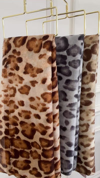 Ladies Leopard Print Scarf