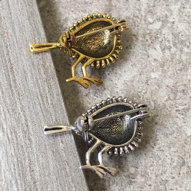 A-SHU ANTIQUE VINTAGE METAL 3-D GOLD BIRD BROOCH / DRESS COLLAR SCARF PIN - A-SHU.CO.UK