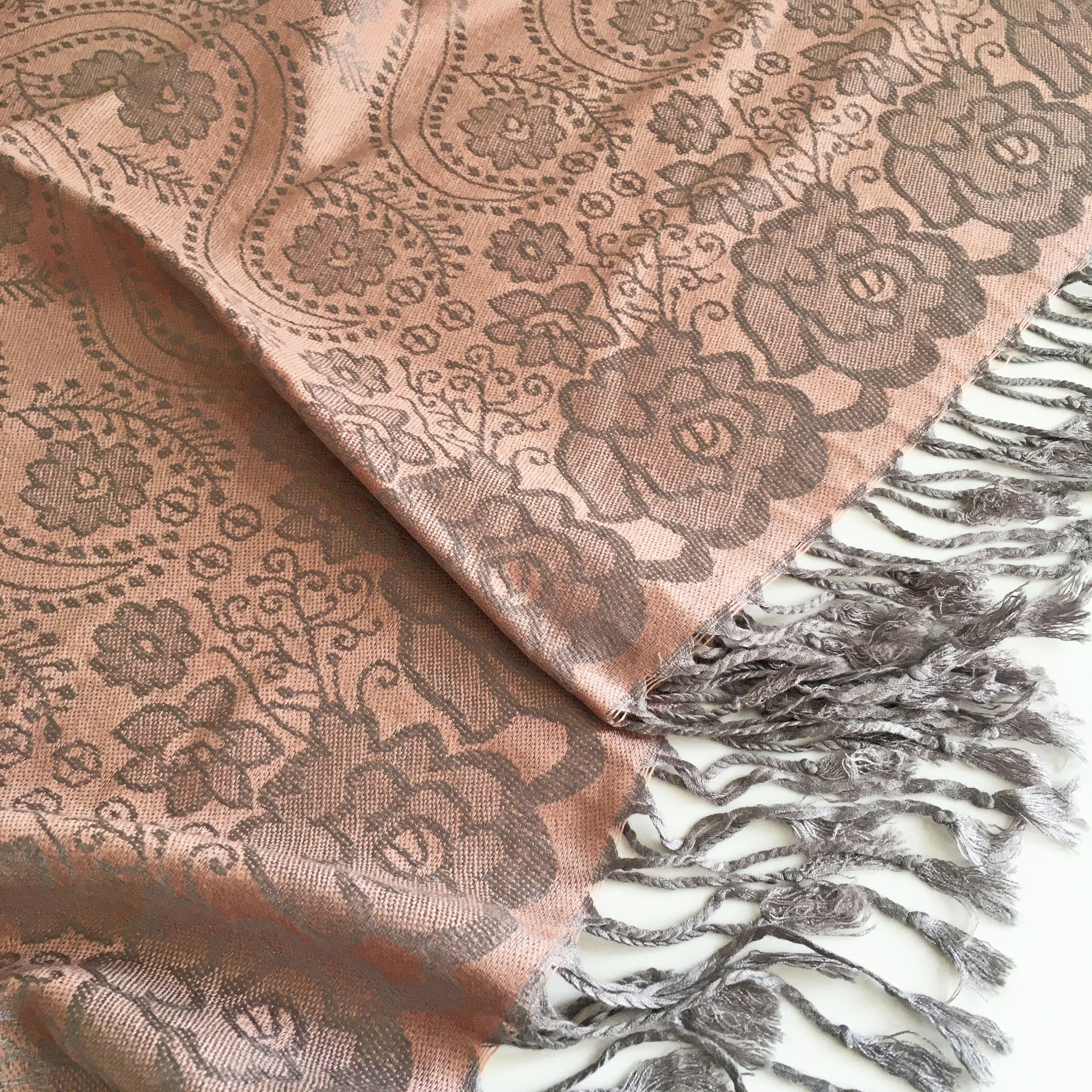 LARGE BLUSH PINK SWIRL FLORAL PRINT REVERSIBLE PASHMINA SHAWL SCARF - A-SHU.CO.UK