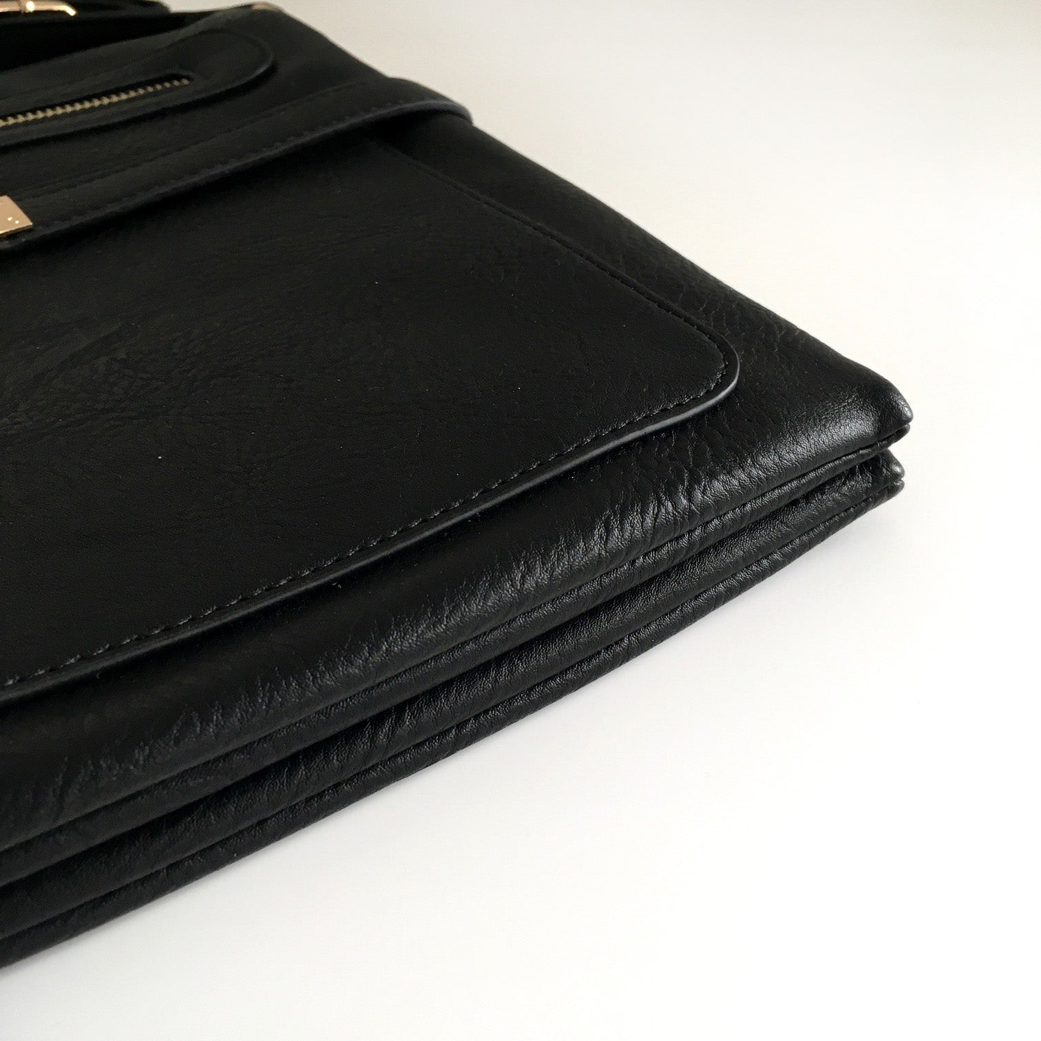 A-SHU BLACK MULTI COMPARTMENT CROSS BODY SHOULDER BAG - A-SHU.CO.UK