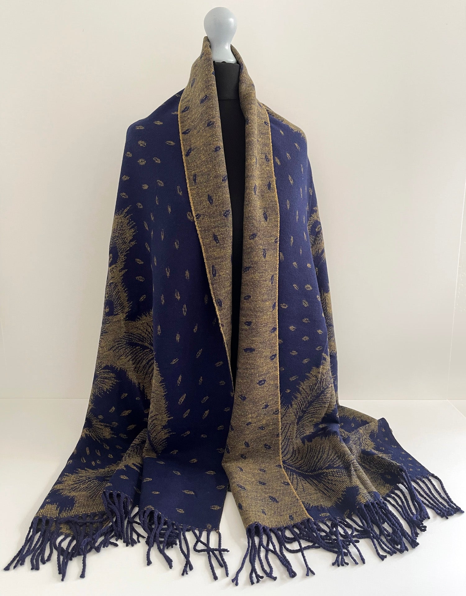 LARGE NAVY BLUE CASHMERE FEATHER PRINT REVERSIBLE WINTER SHAWL BLANKET SCARF