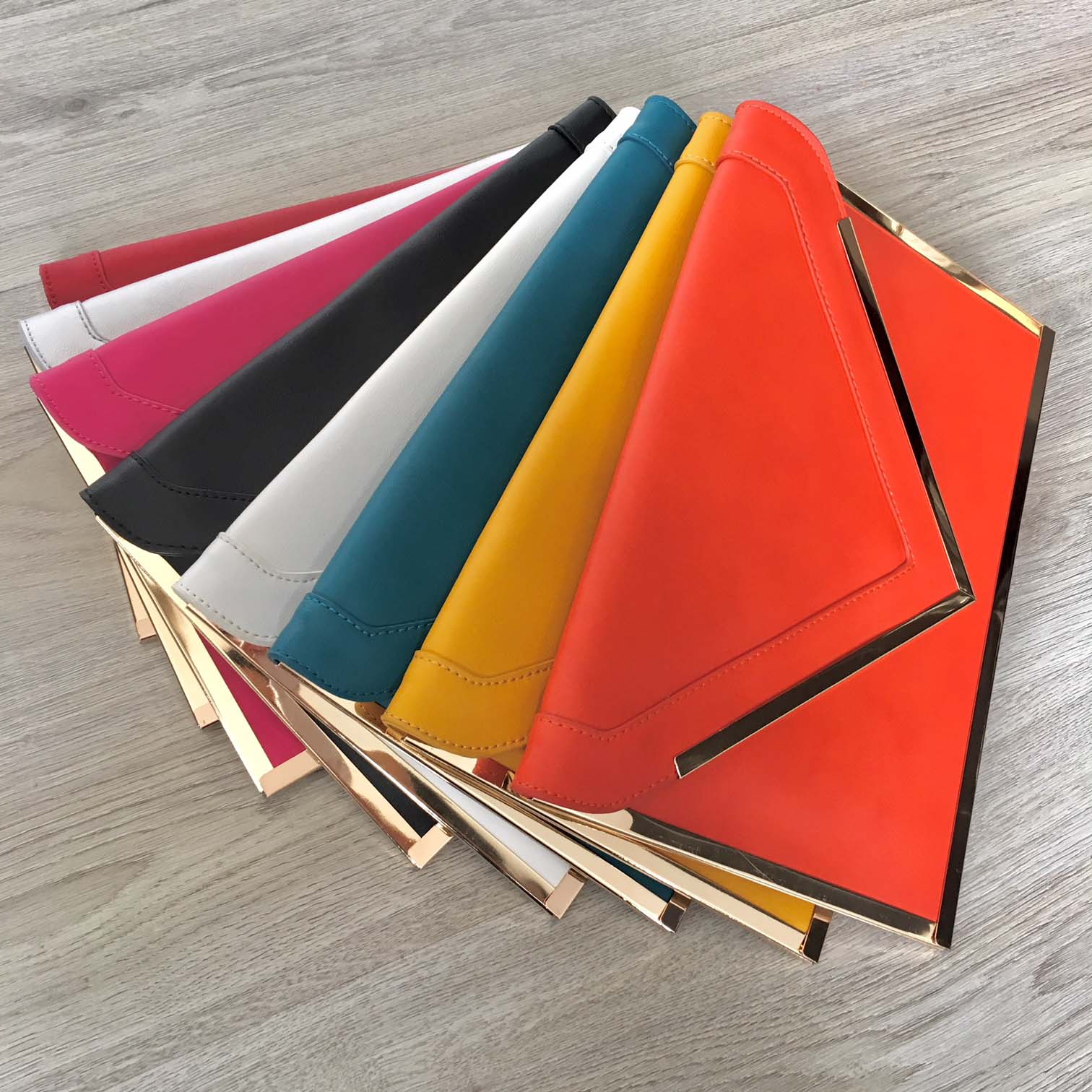 A-SHU OVERSIZED SILVER METAL ENVELOPE CLUTCH BAG WITH LONG CHAIN SHOULDER STRAP - A-SHU.CO.UK