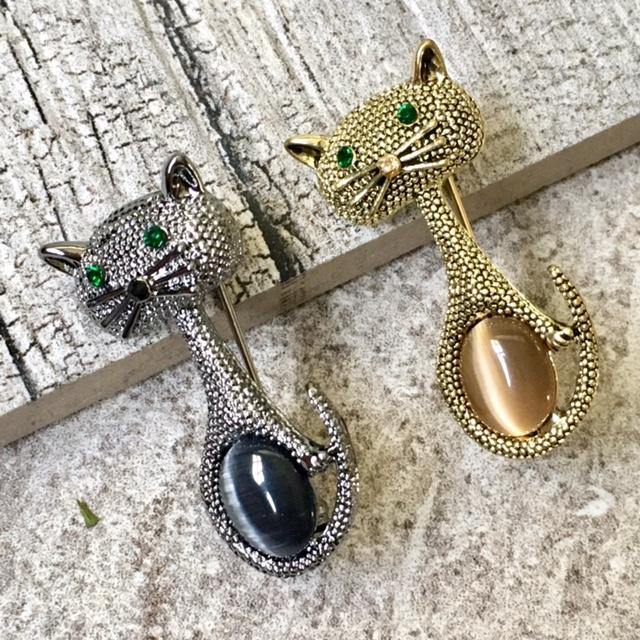 A-SHU ANTIQUE VINTAGE METAL 3-D DIAMANTE GOLD CAT BROOCH - A-SHU.CO.UK