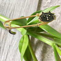 A-SHU GOLD METAL 3-D BLACK CAT BROOCH SAFETY PIN / LAPEL PIN - A-SHU.CO.UK